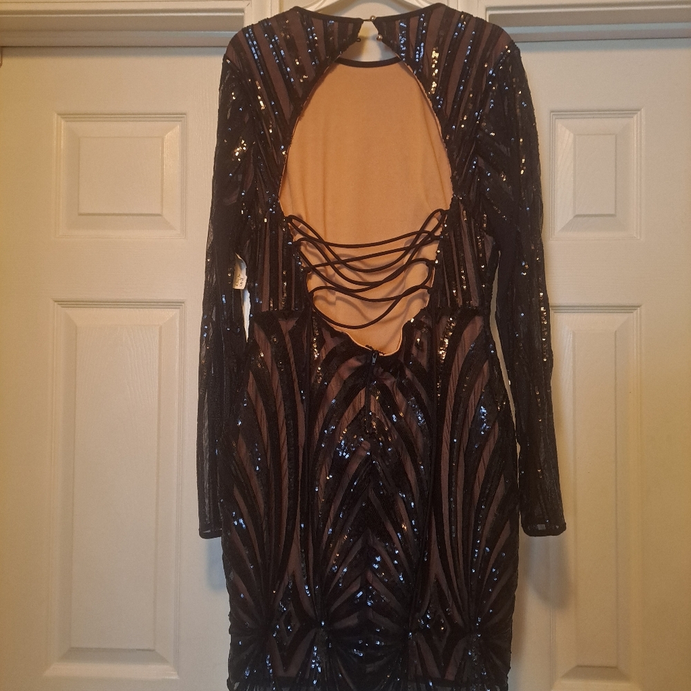Clothes and shoes - Picture 7 of 15